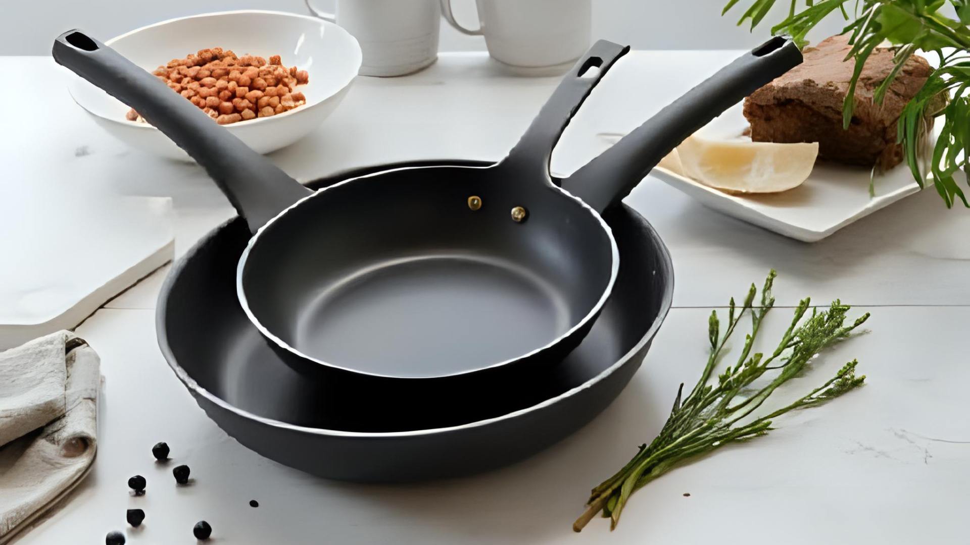 As 10 Melhores Panelas Antiaderentes em 2025